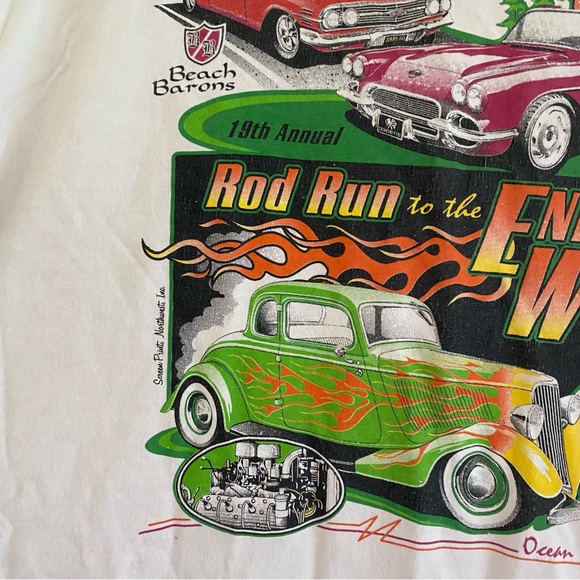 Graphic T-shirt - Picture 7 of 13